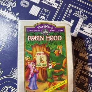 Vintage 1995 McDonald's Happy Meal Toy Walt Disney Masterpiece Collection #2 Rob